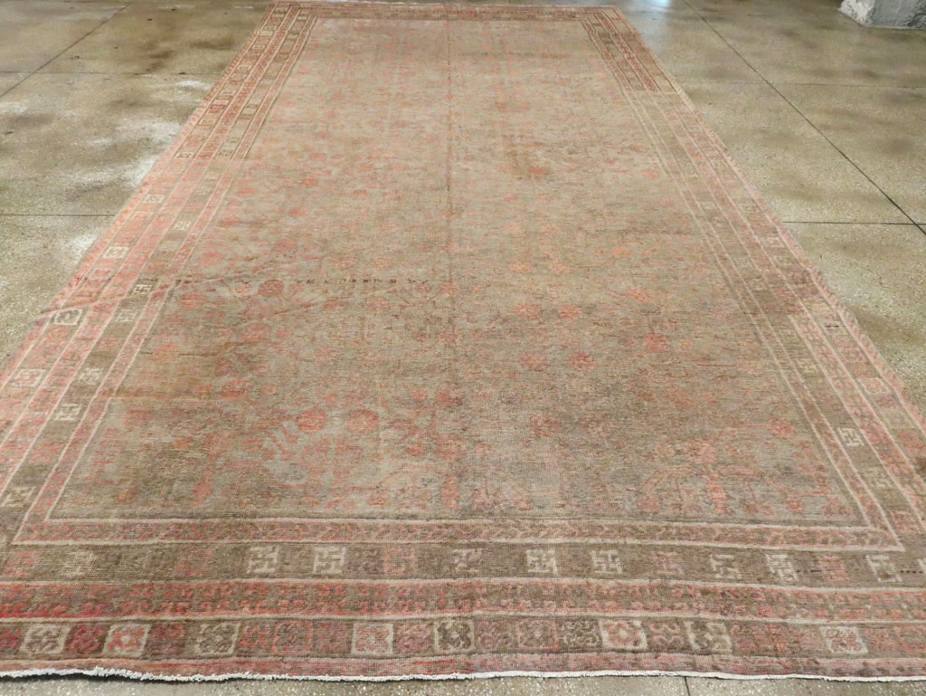Vintage East Turkestan Khotan Gallery Carpet, No.18374 - Galerie Shabab
