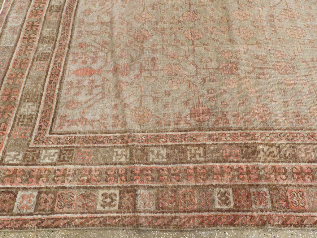 Vintage East Turkestan Khotan Gallery Carpet, No.18374 - Galerie Shabab