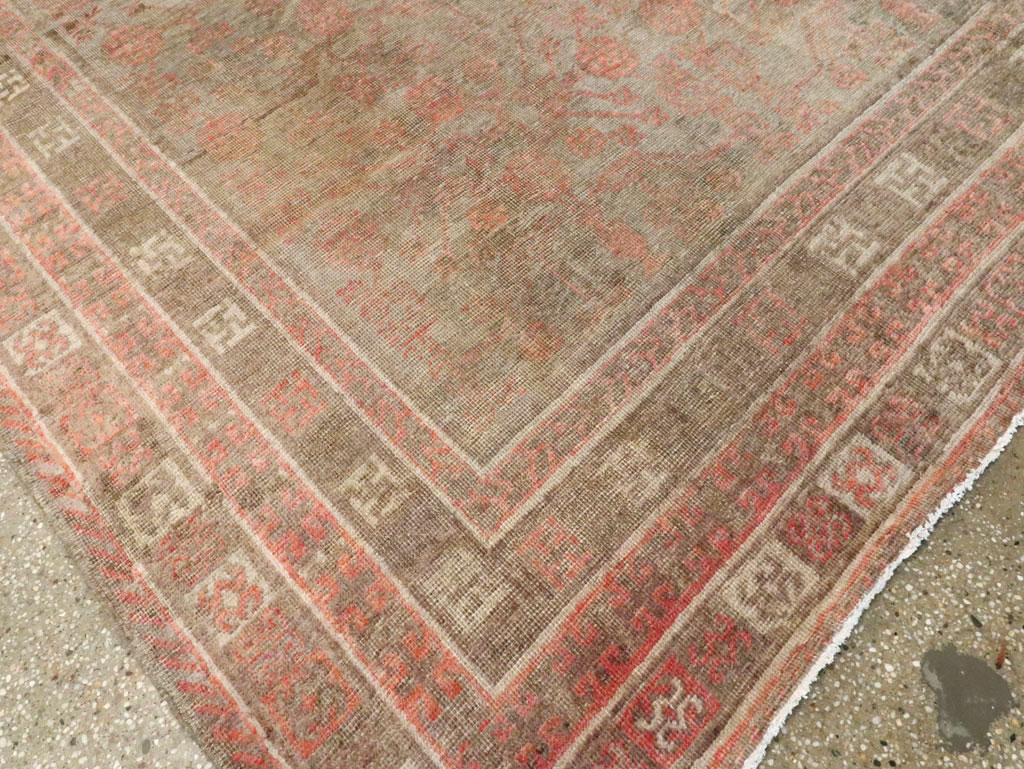 Vintage East Turkestan Khotan Gallery Carpet, No.18374 - Galerie Shabab