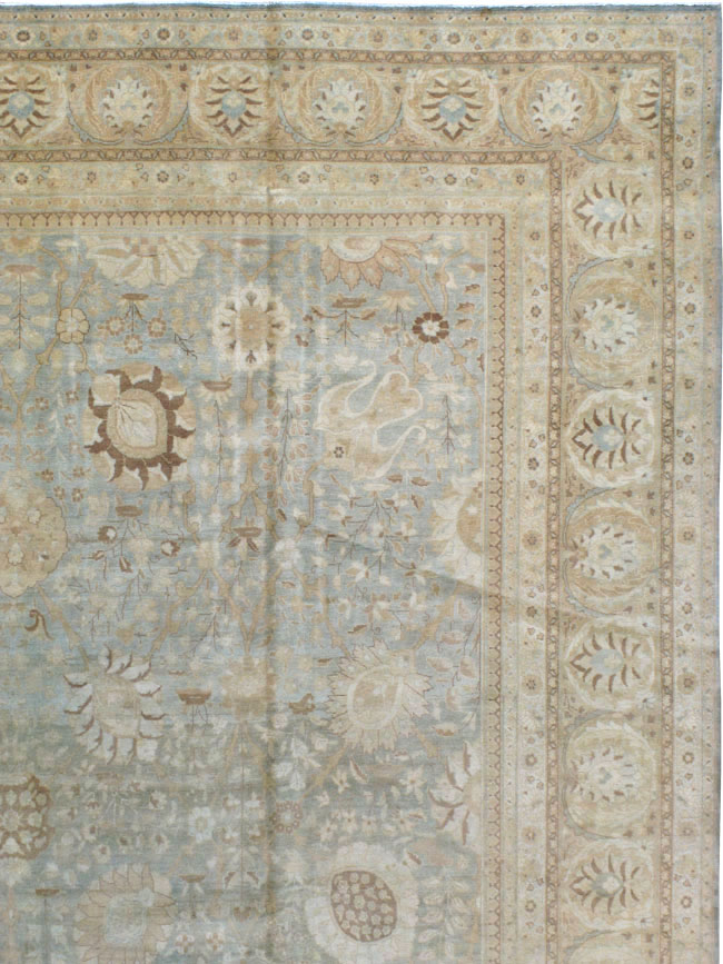 Antique Persian Tabriz Carpet, No.18382 - Galerie Shabab