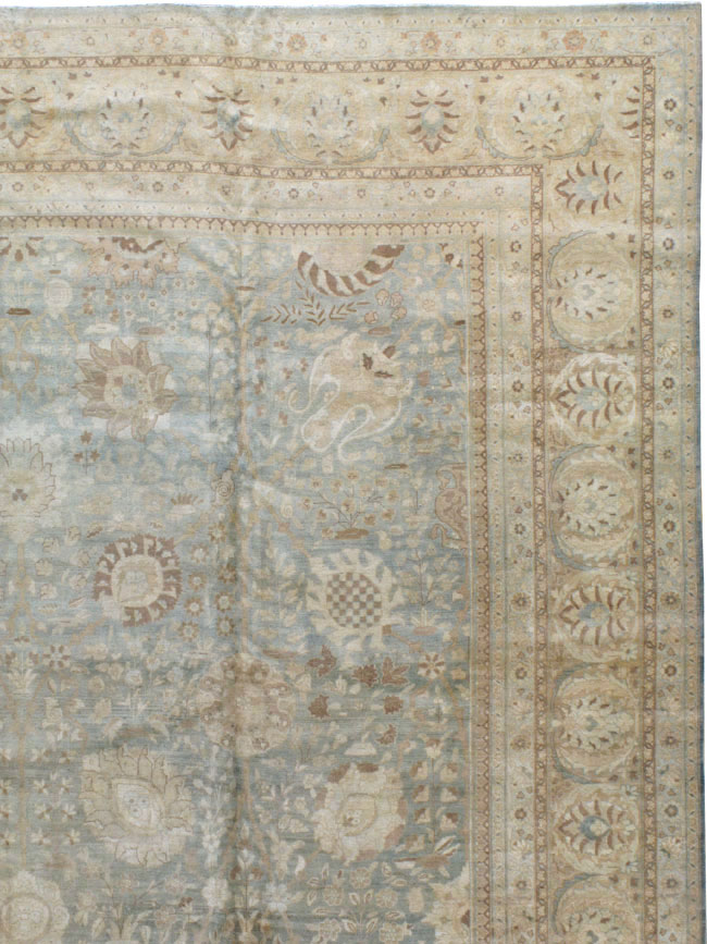 Antique Persian Tabriz Carpet, No.18382 - Galerie Shabab