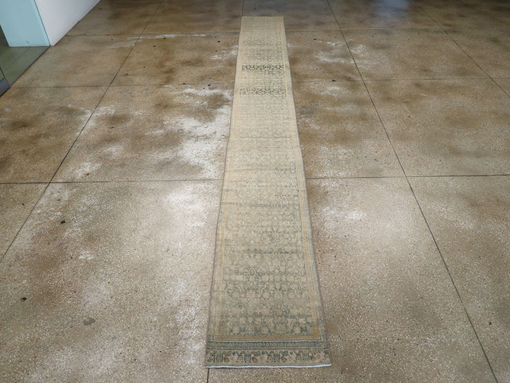 Vintage Persian Malayer Runner, No.18388 - Galerie Shabab