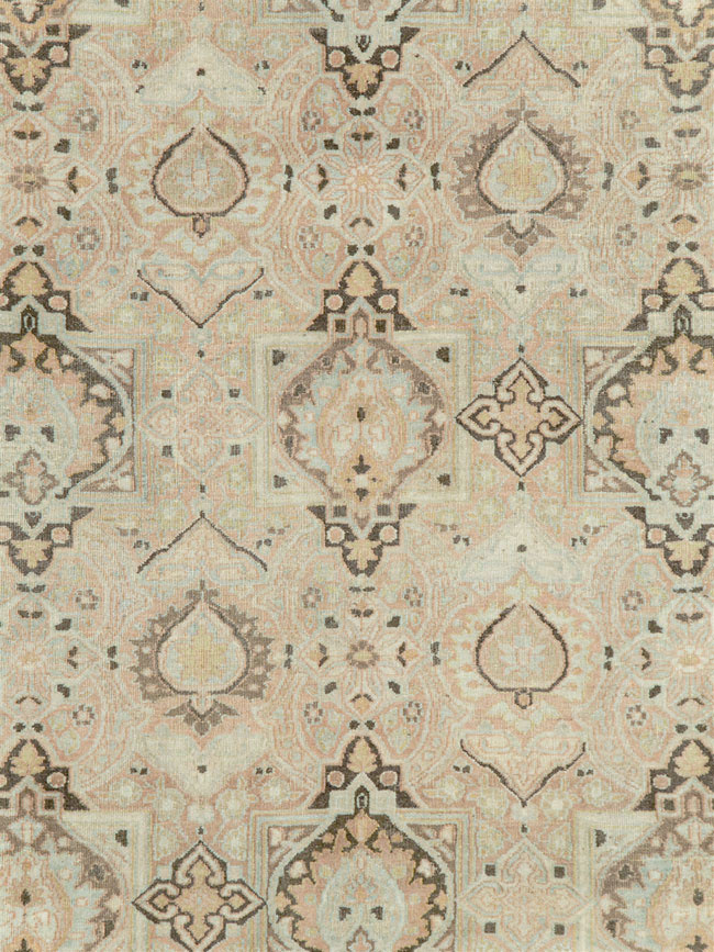 Antique Persian Dorokhsh Carpet, No.18392 - Galerie Shabab