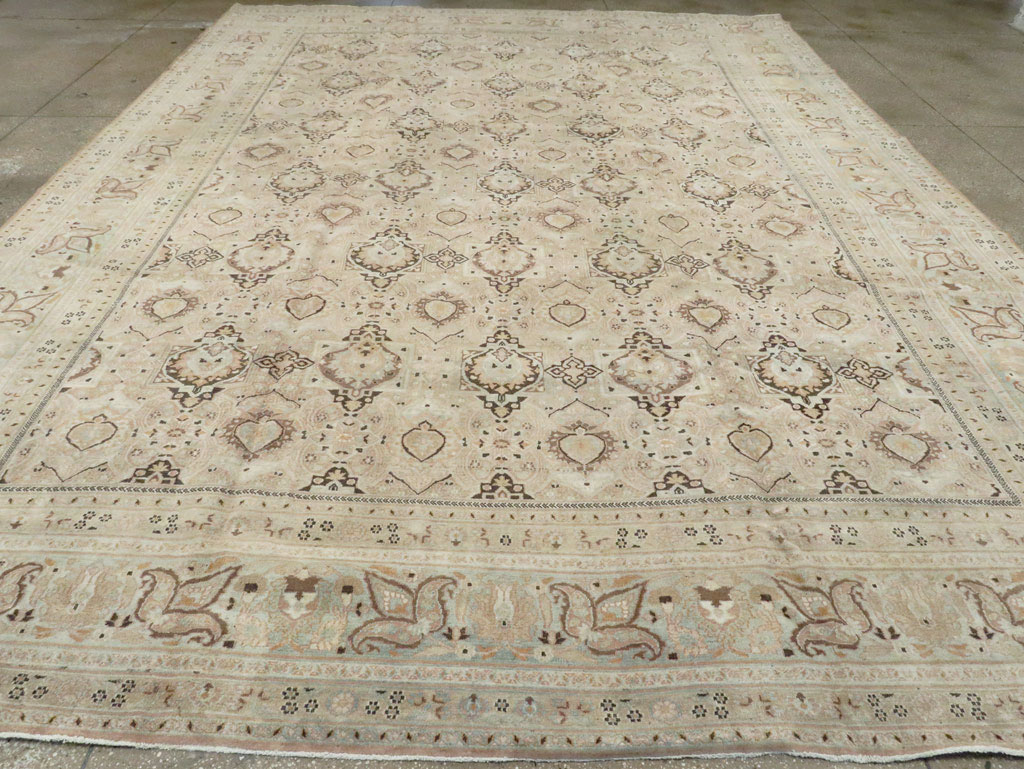 Antique Persian Dorokhsh Carpet, No.18392 - Galerie Shabab