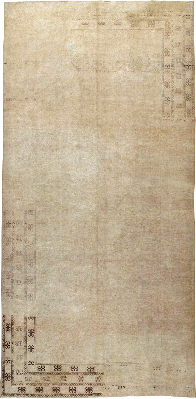 Vintage East Turkestan Khotan Carpet, No.18403 - Galerie Shabab