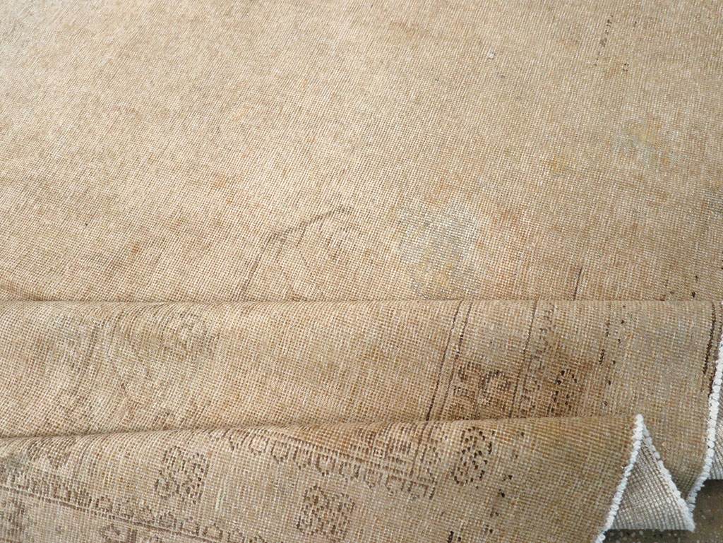 Vintage East Turkestan Khotan Carpet, No.18403 - Galerie Shabab