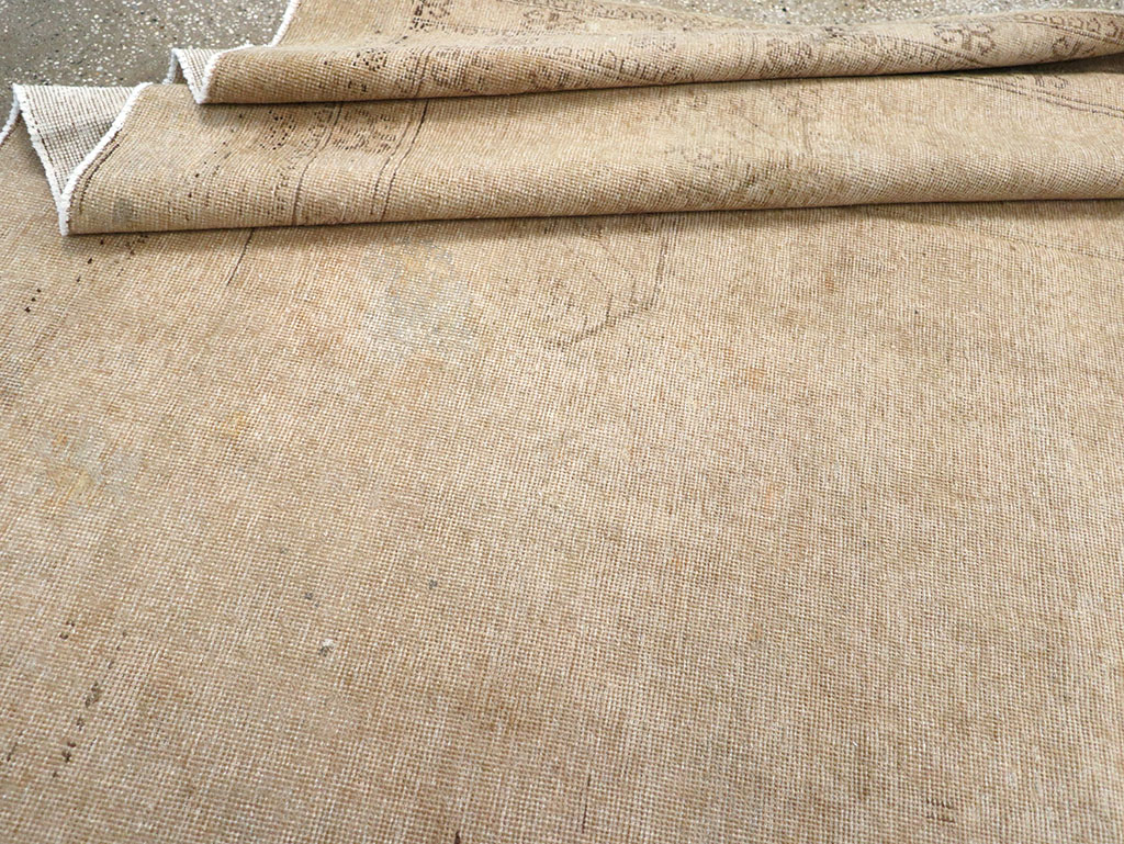 Vintage East Turkestan Khotan Carpet, No.18403 - Galerie Shabab