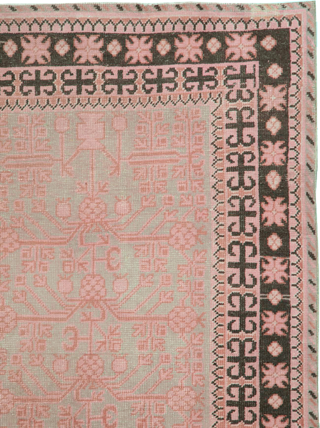 Vintage East Turkestan Khotan Carpet, No.18409 - Galerie Shabab