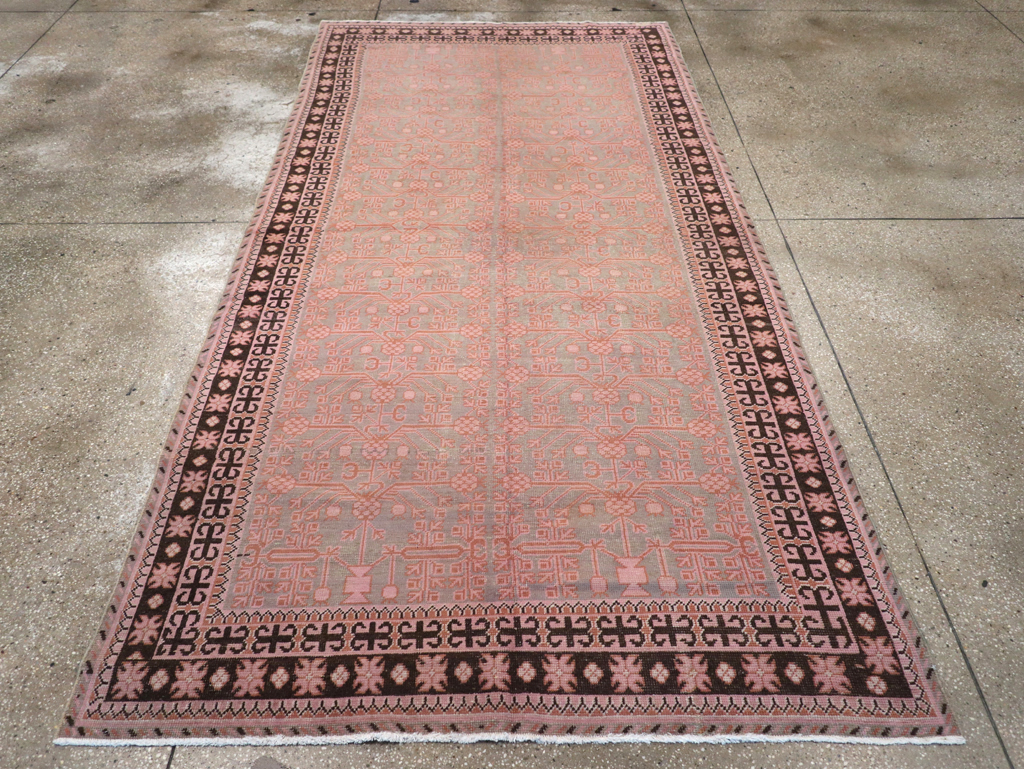 Vintage East Turkestan Khotan Carpet, No.18409 - Galerie Shabab