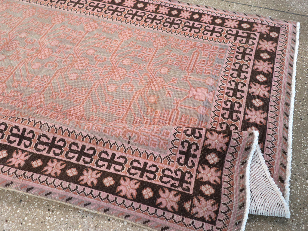 Vintage East Turkestan Khotan Carpet, No.18409 - Galerie Shabab