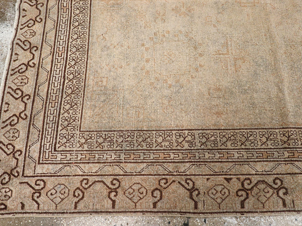 Vintage East Turkestan Khotan Carpet, No.18411 - Galerie Shabab