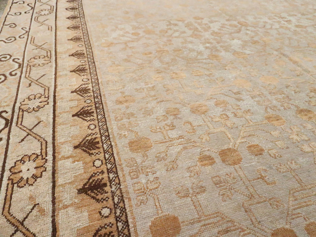 Vintage East Turkestan Khotan Carpet, No.18418 - Galerie Shabab