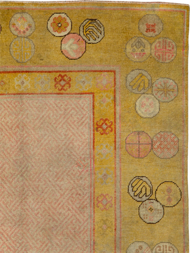 Antique Khotan Rug, No.18420 - Galerie Shabab