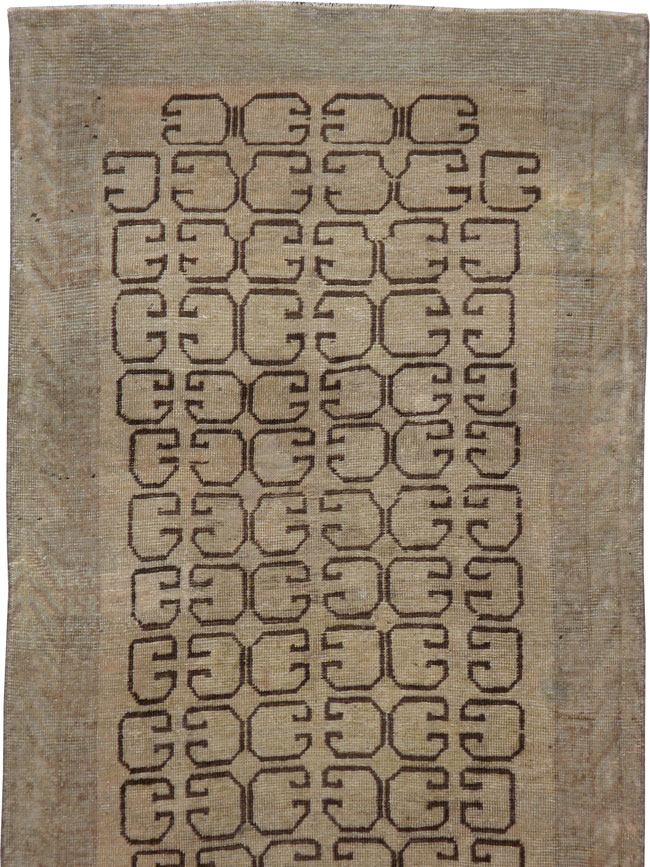 Antique Khotan Runner, No.18423 - Galerie Shabab