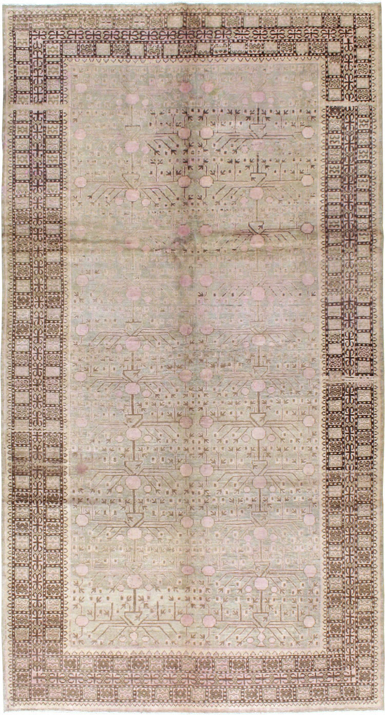 Vintage East Turkestan Khotan Carpet, No.18426 - Galerie Shabab