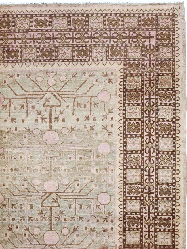 Vintage East Turkestan Khotan Carpet, No.18426 - Galerie Shabab