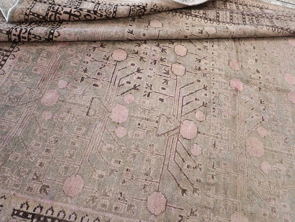 Vintage East Turkestan Khotan Carpet, No.18426 - Galerie Shabab