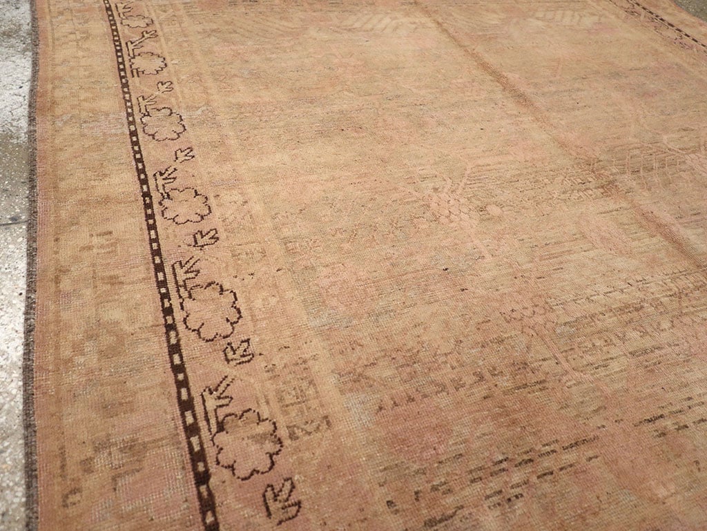 Vintage East Turkestan Khotan Carpet, No.18440 - Galerie Shabab
