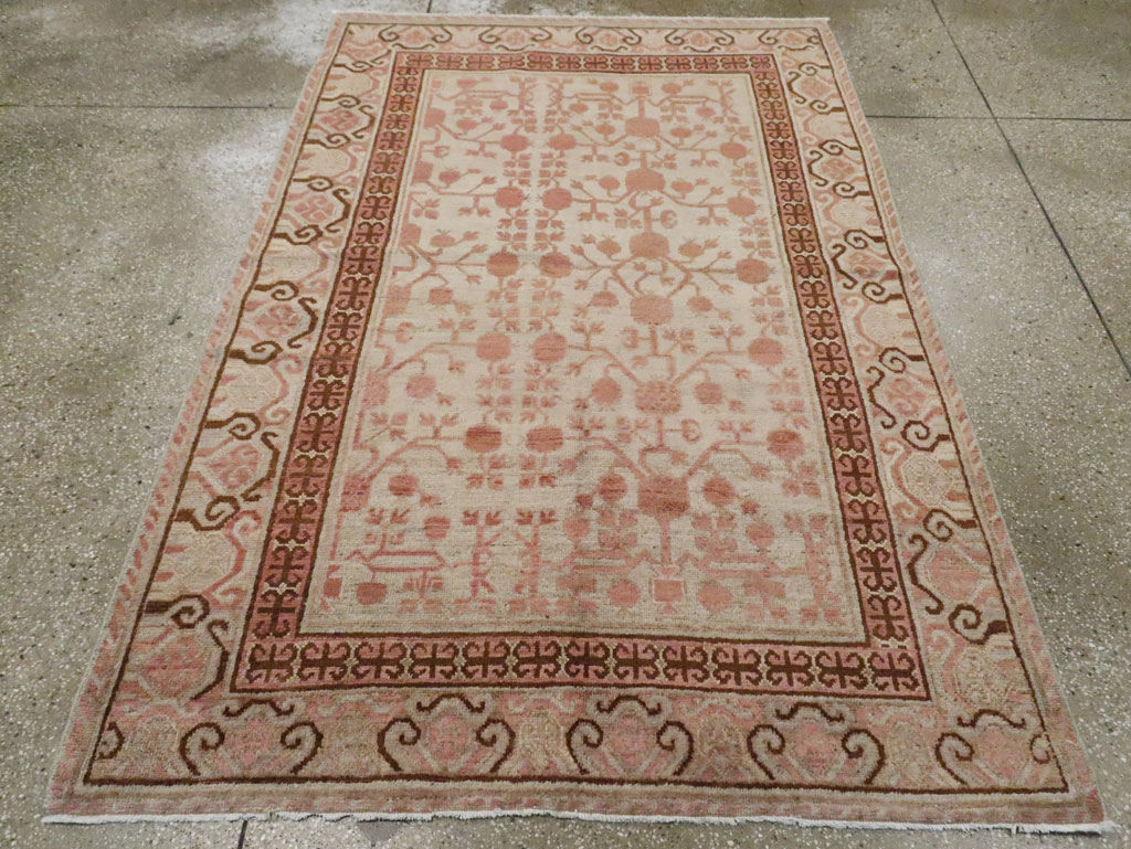 Vintage East Turkestan Khotan Rug, No.18442 - Galerie Shabab