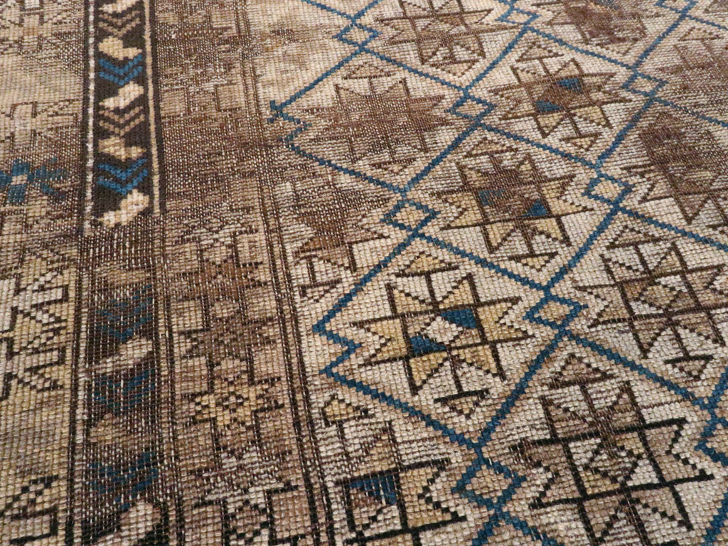 Antique Caucasian Shirvan Rug, No.18469 - Galerie Shabab