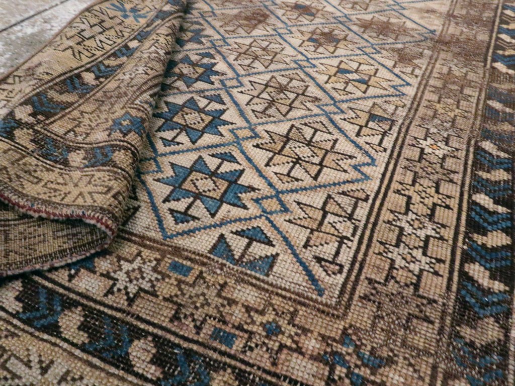 Antique Caucasian Shirvan Rug, No.18469 - Galerie Shabab