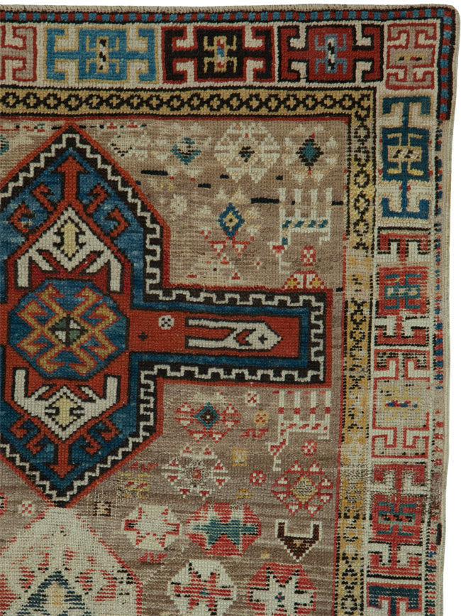 Antique Caucasian Rug, No.18472 - Galerie Shabab
