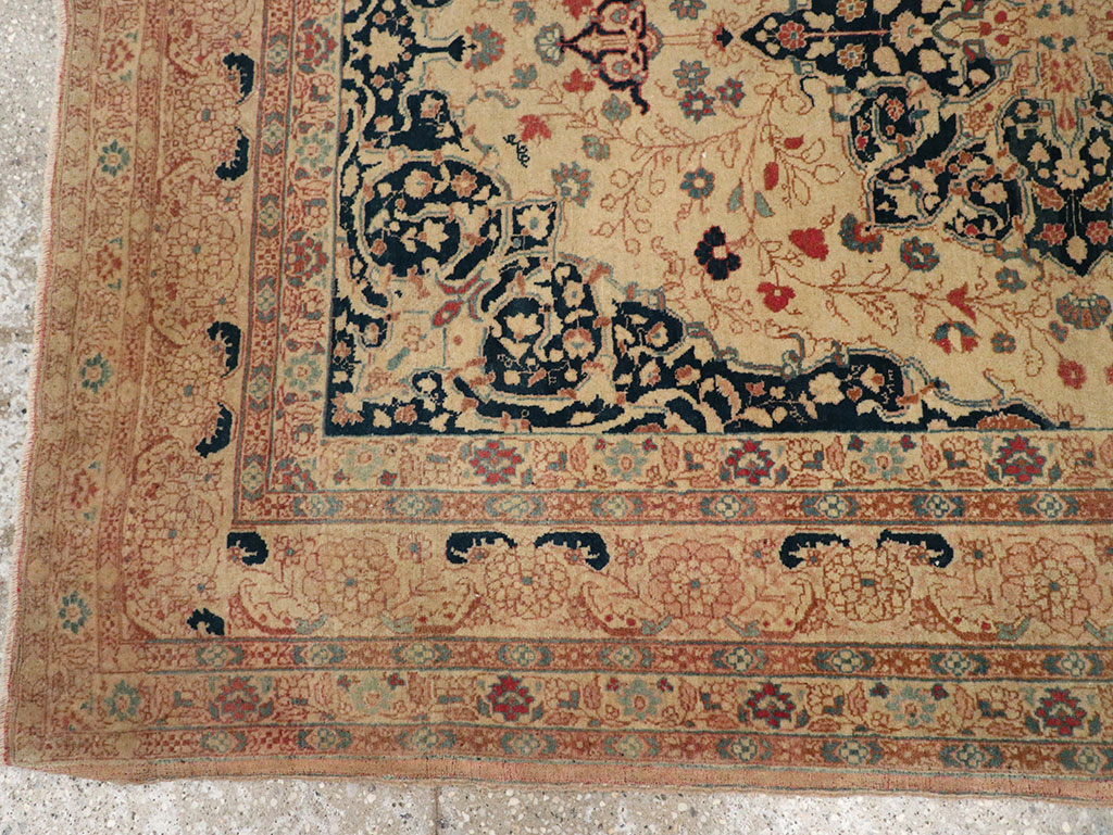Antique Persian Tabriz Hagi Jalili Rug, No.18474 - Galerie Shabab