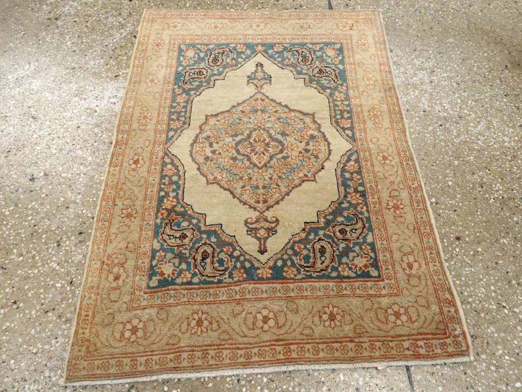 Antique Persian Tabriz Hagi Jalili Rug, No.18481 - Galerie Shabab