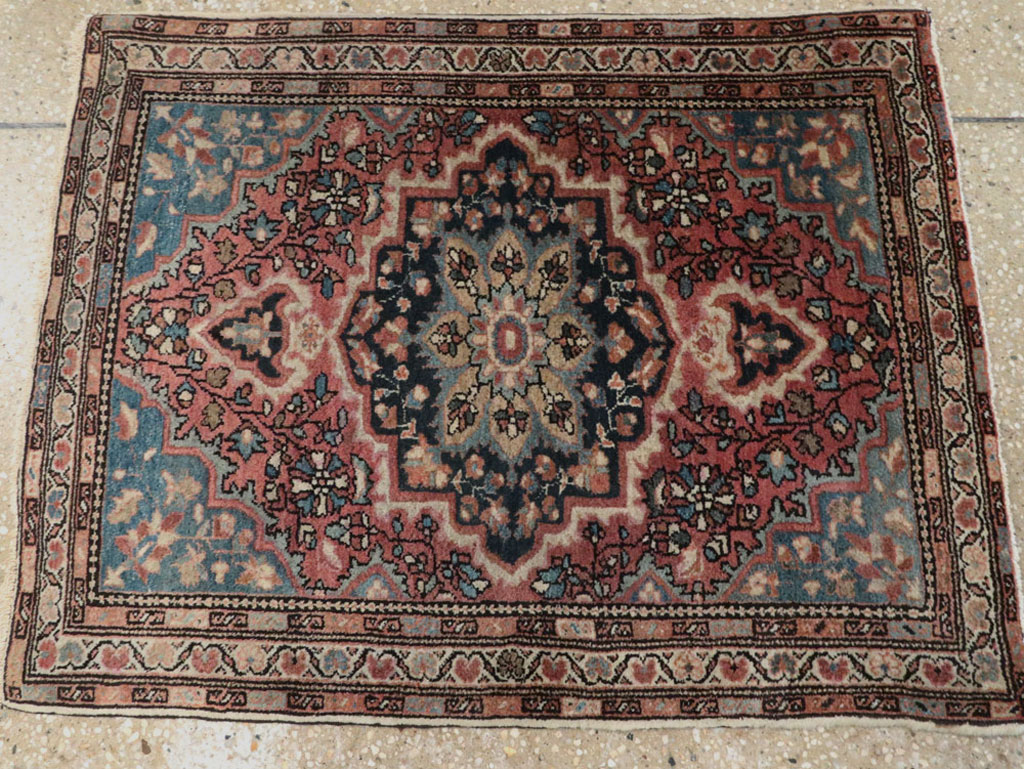 Antique Persian Sarouk Fereghan Rug, No.18482 - Galerie Shabab
