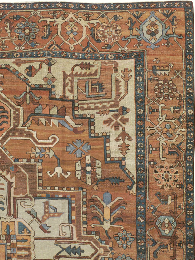 Antique Persian Serapi Carpet, No.18490 - Galerie Shabab