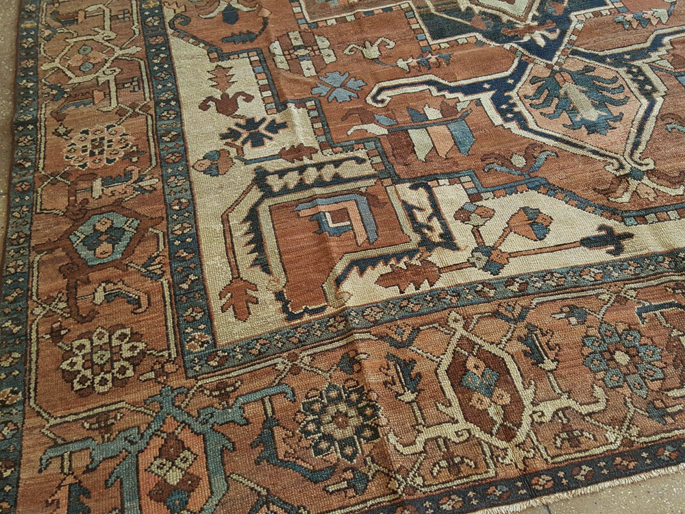 Antique Persian Serapi Carpet, No.18490 - Galerie Shabab