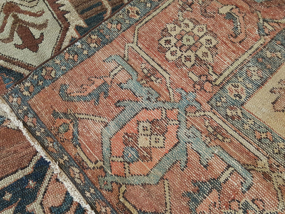 Antique Persian Serapi Carpet, No.18490 - Galerie Shabab