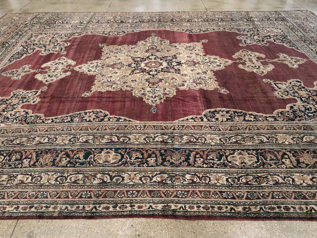 Antique Persian Lavar Kerman Carpet, No.18494 - Galerie Shabab