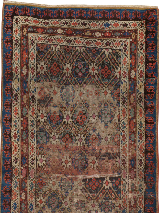 Distressed Kurdish Rug, No.18500 - Galerie Shabab