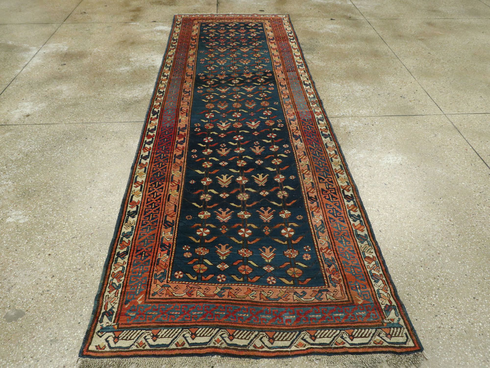 Antique Caucasian Kuba Runner, No.18505 - Galerie Shabab