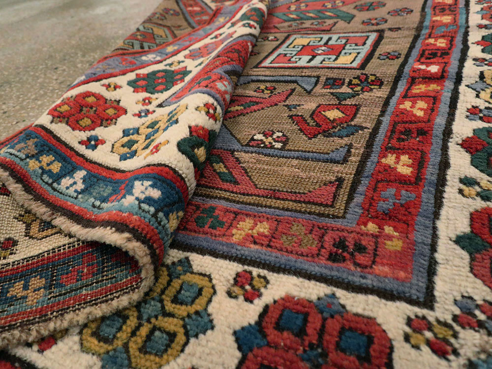 Antique Caucasian Kazak Rug, No.18514 - Galerie Shabab