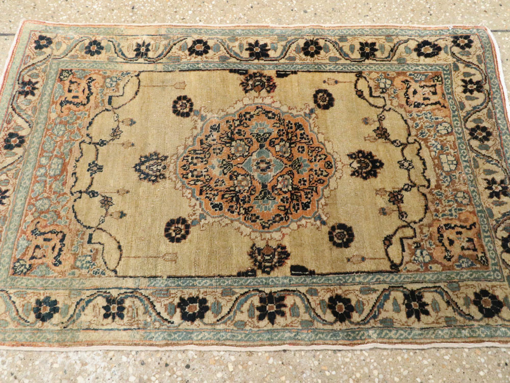 Antique Persian Tabriz Hagi Jalili Rug, No.18516 - Galerie Shabab