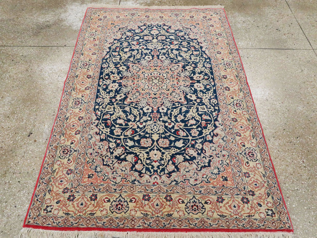 Vintage Persian Nain Rug, No.18527 - Galerie Shabab