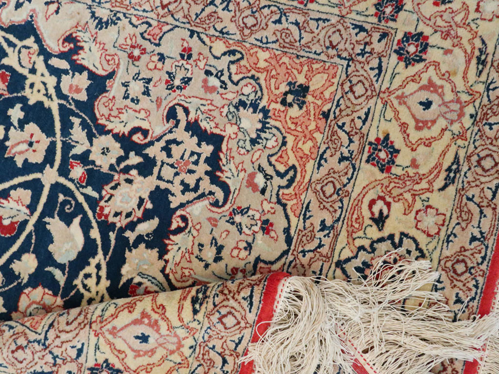 Vintage Persian Nain Rug, No.18527 - Galerie Shabab