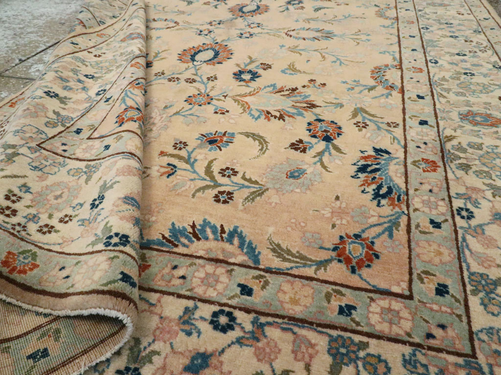 Vintage Persian Tabriz Rug, No.18528 - Galerie Shabab