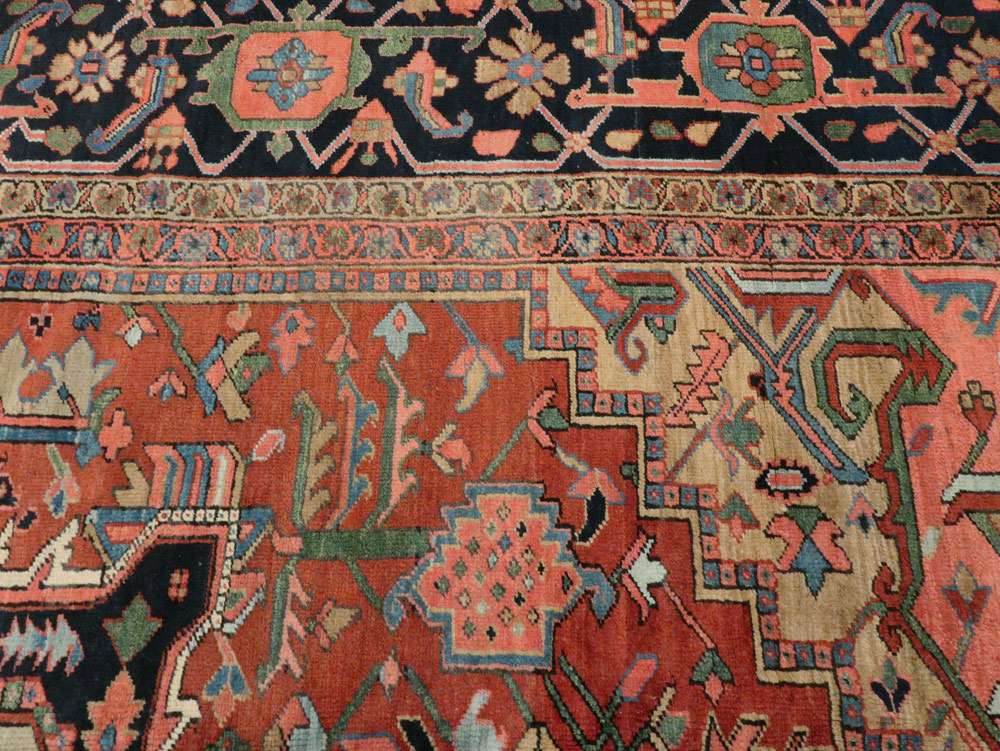 Antique Persian Heriz Rug, No.18535 - Galerie Shabab