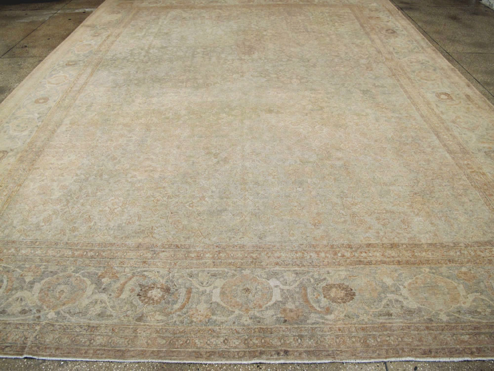 Antique Persian Tabriz Carpet, No.18553 - Galerie Shabab