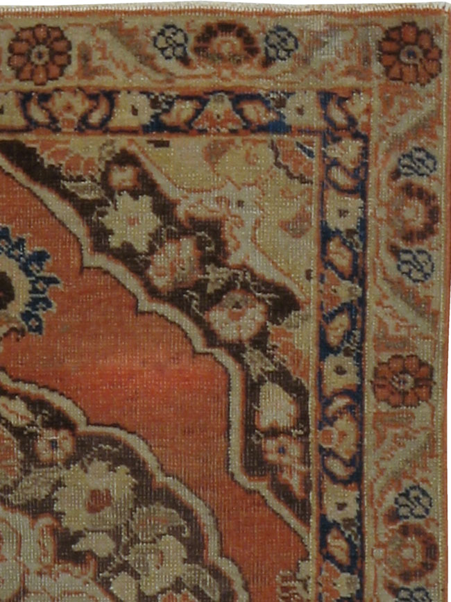 Antique Persian Tabriz Rug, No.18558 - Galerie Shabab