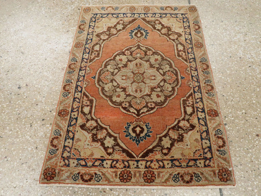 Antique Persian Tabriz Rug, No.18558 - Galerie Shabab