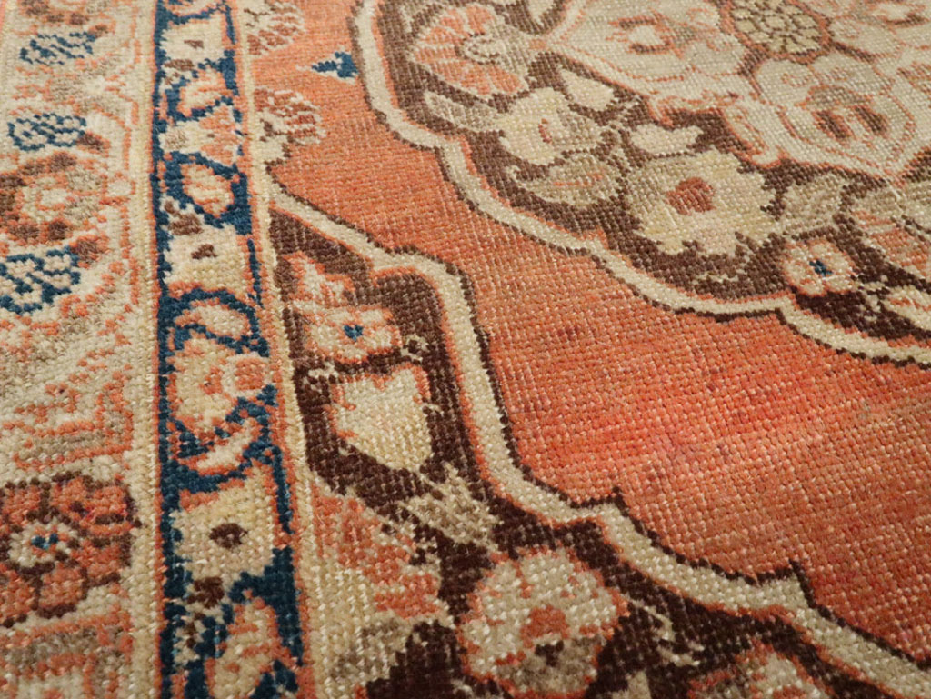 Antique Persian Tabriz Rug, No.18558 - Galerie Shabab