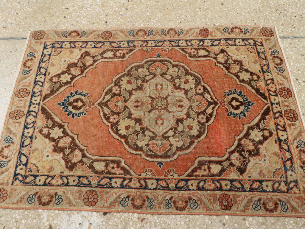 Antique Persian Tabriz Rug, No.18558 - Galerie Shabab