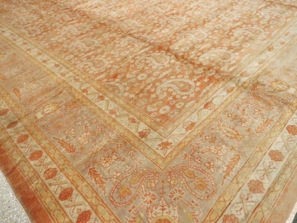 Antique Turkish Oushak Carpet, No.18569 - Galerie Shabab