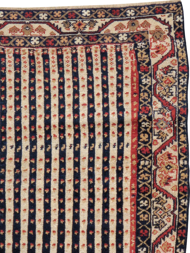 Antique Persian Northwest Rug, No.18570 - Galerie Shabab