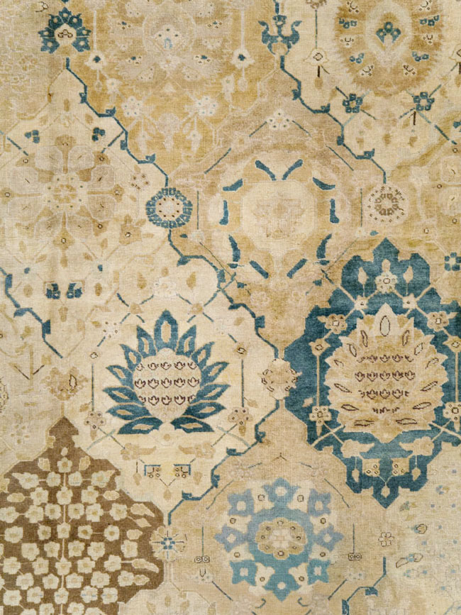Antique Persian Tabriz Carpet, No.18571 - Galerie Shabab