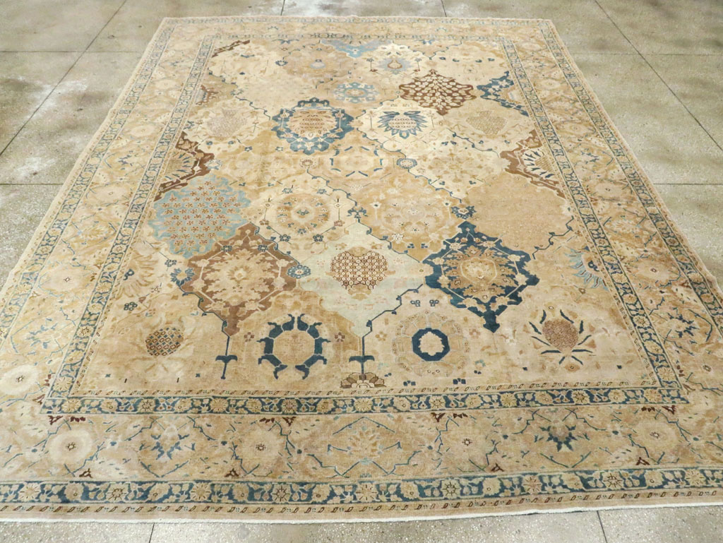 Antique Persian Tabriz Carpet, No.18571 - Galerie Shabab